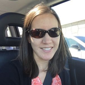 Meet your Posher, Caroline